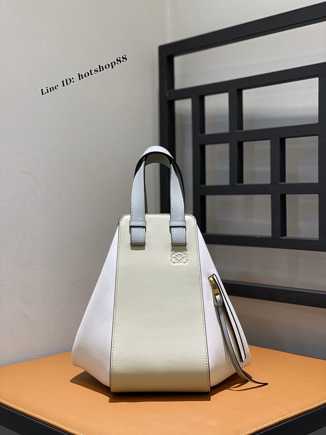 Loewe專櫃新拼色女包吊床包 羅意威經典小牛皮Hammock bag手提肩背包 10166 lyw1193